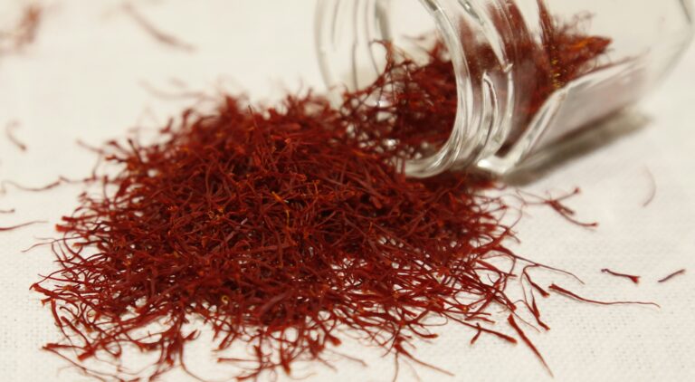 15 Health Benefits of Saffron (Kesar) : Mohit Tandon Houston